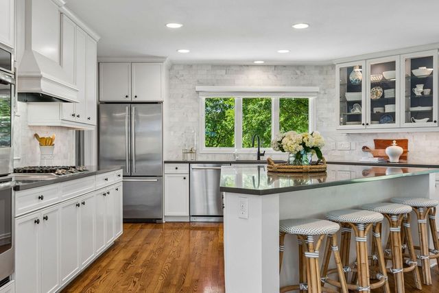 6641 Parkwood Road, Edina, MN 55436
