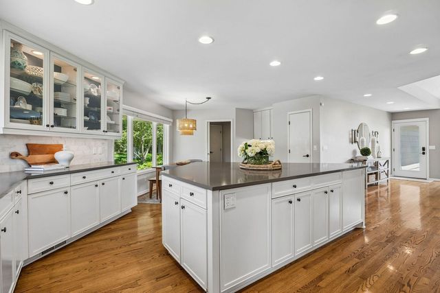 6641 Parkwood Road, Edina, MN 55436