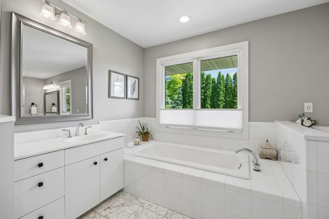6641 Parkwood Road, Edina, MN 55436
