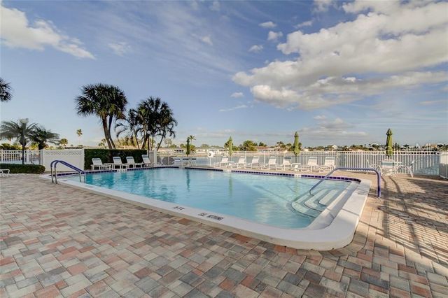 400 64TH AVENUE 1001 W, St Pete Beach, FL 33706
