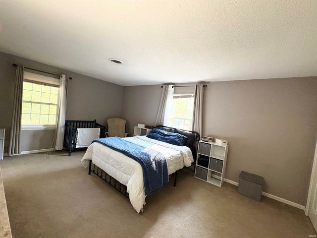 7706 Riva Ridge Road, Kokomo, IN 46901