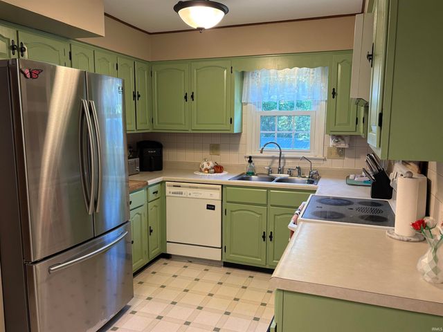 7706 Riva Ridge Road, Kokomo, IN 46901