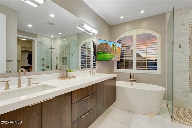 9467 E ROCKWOOD Drive, Scottsdale, AZ 85255