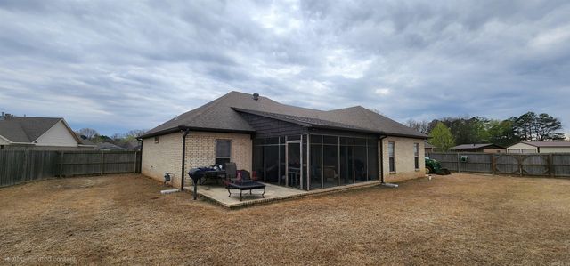 724 Mockingbird Ln, Wynne, AR 72396