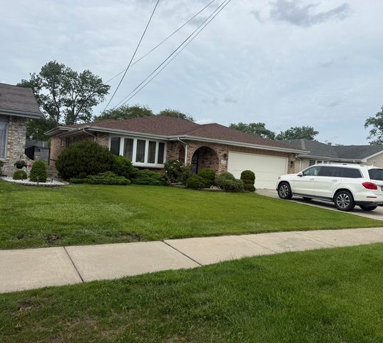 6716 W 89th Place, Oak Lawn, IL 60453