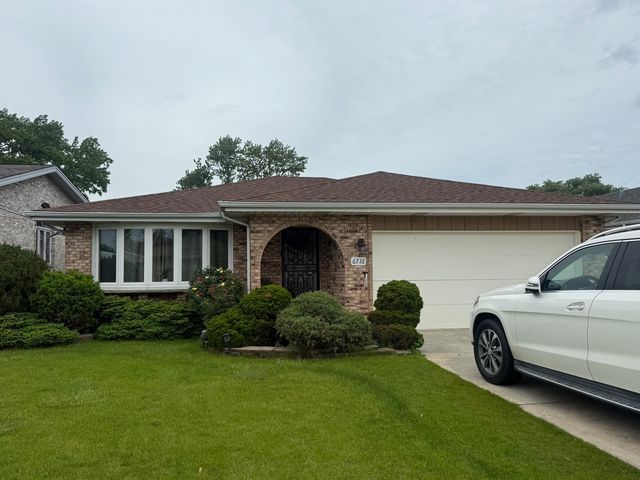 6716 W 89th Place, Oak Lawn, IL 60453