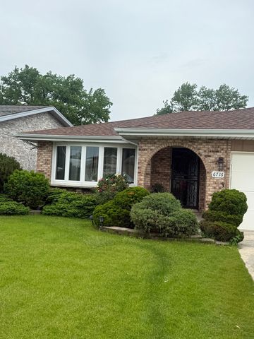 6716 W 89th Place, Oak Lawn, IL 60453