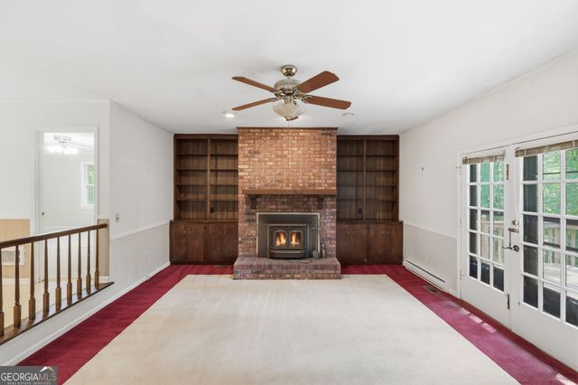 44 Elm Drive, Toccoa, GA 30577