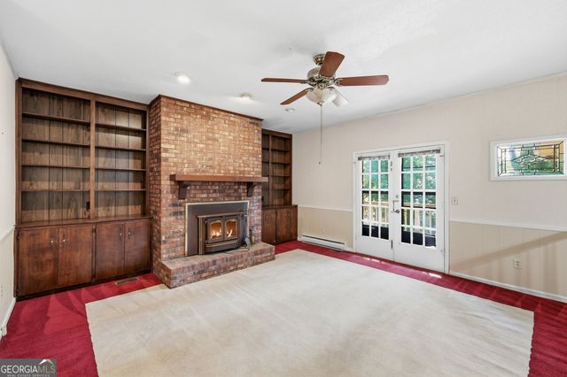 44 Elm Drive, Toccoa, GA 30577