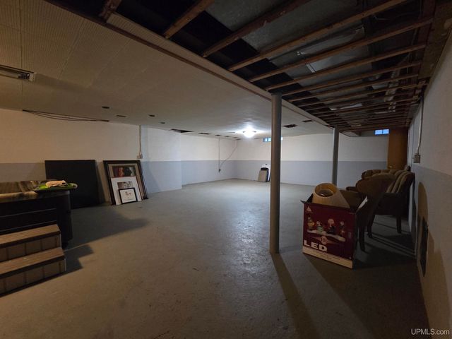 4280 Us 2 W Highway, Iron River, MI 49935