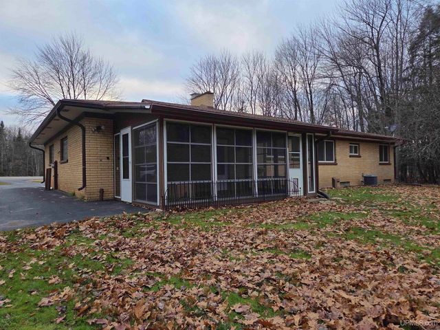 4280 Us 2 W Highway, Iron River, MI 49935