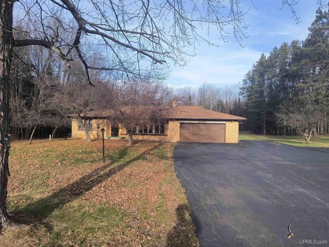 4280 Us 2 W Highway, Iron River, MI 49935
