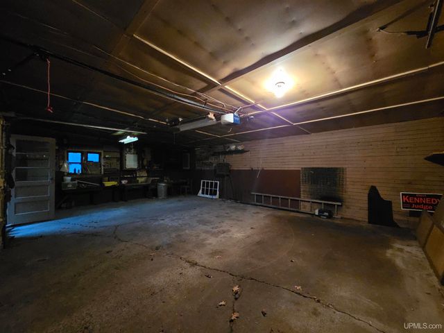 4280 Us 2 W Highway, Iron River, MI 49935