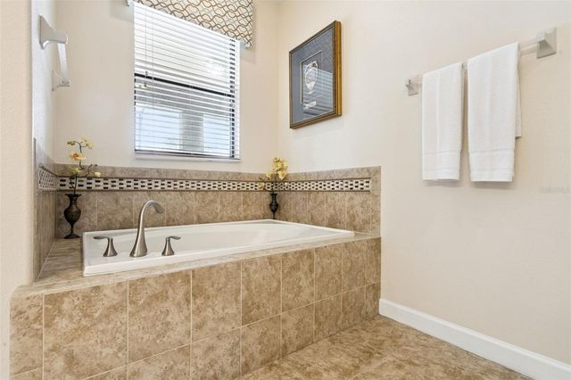 1420 MOON VALLEY, Davenport, FL 33896