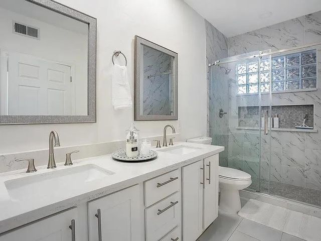 5249 E Shea Boulevard Unit 115, Scottsdale, AZ 85254