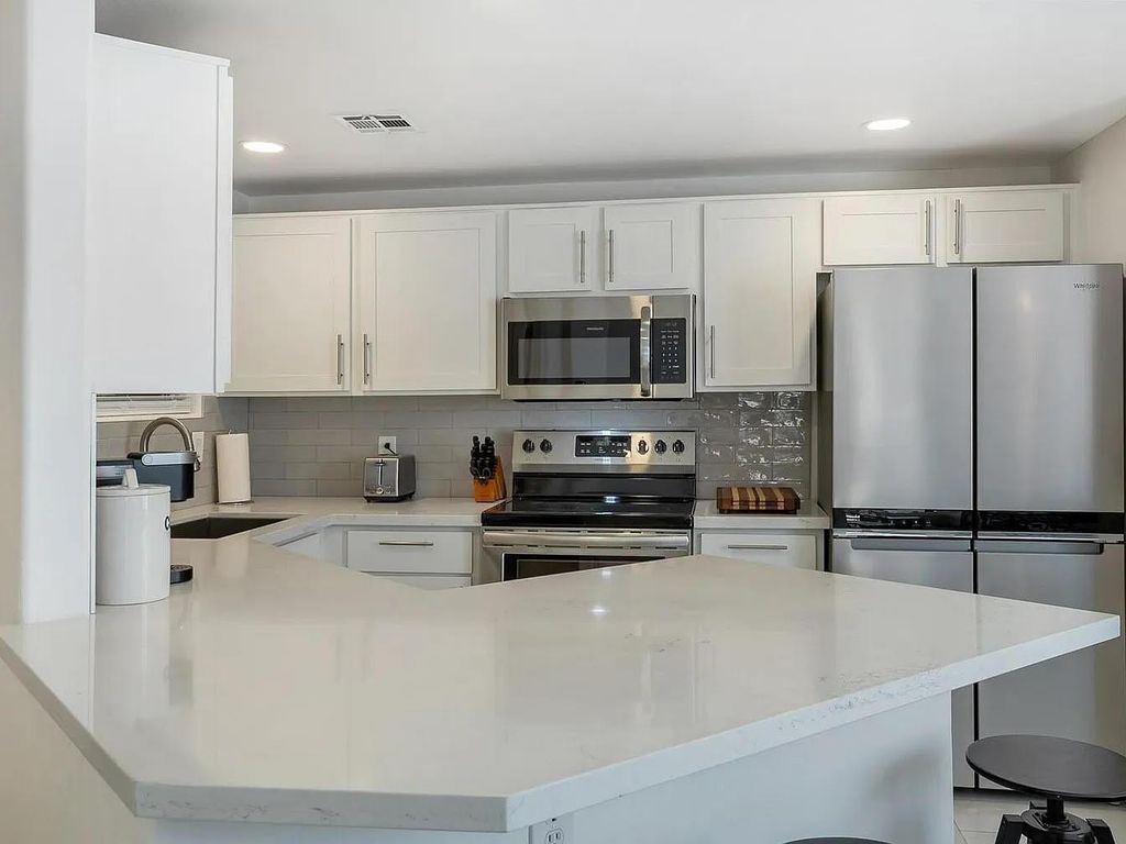 5249 E Shea Boulevard Unit 115, Scottsdale, AZ 85254