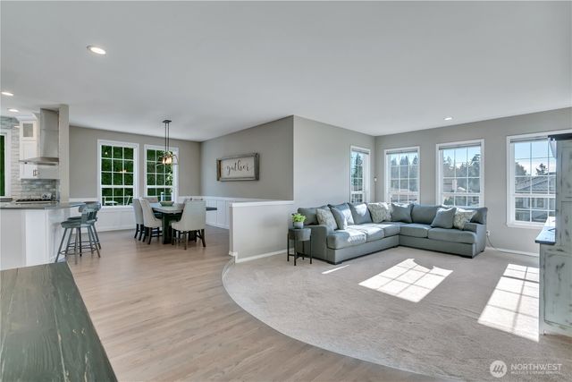 30120 104th Avenue SE, Auburn, WA 98092