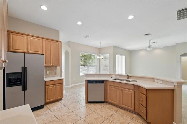 2674 SPICEBUSH LOOP, Apopka, FL 32712