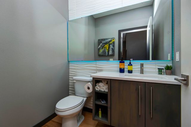 5521 S Ridge Top Avenue, Springfield, MO 65804