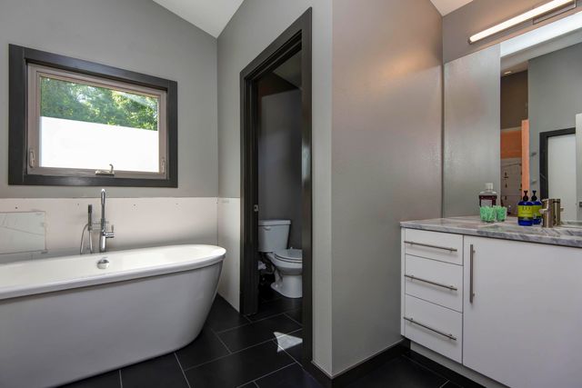 5521 S Ridge Top Avenue, Springfield, MO 65804
