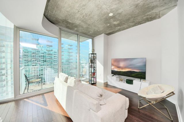 5925 Almeda Road 12408, Houston, TX 77004