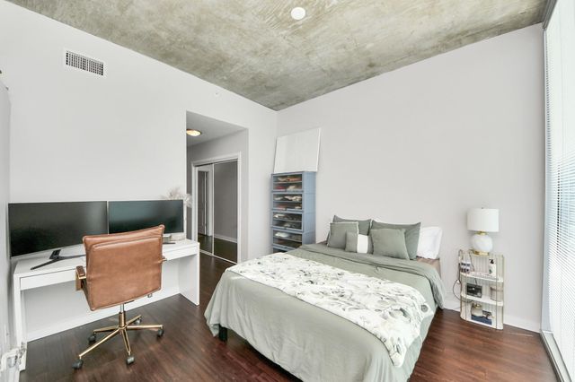 5925 Almeda Road 12408, Houston, TX 77004