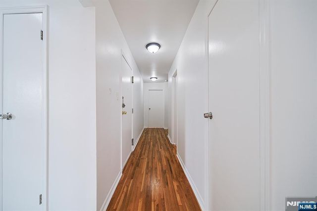 93 Myrtle Avenue 1, Edgewater, NJ 07020