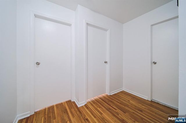 93 Myrtle Avenue 1, Edgewater, NJ 07020