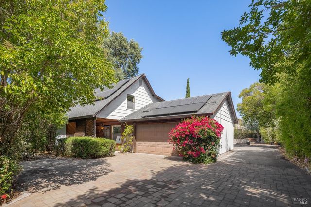 605 Curtin Ln, Sonoma, CA 95476