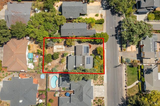 605 Curtin Ln, Sonoma, CA 95476