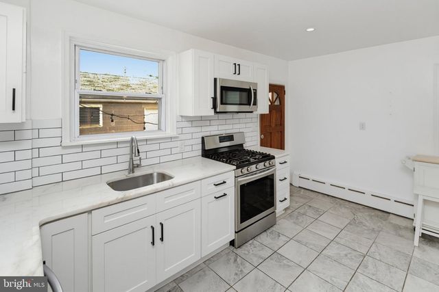 1210 HOLLYWOOD AVE, Havertown, PA 19083