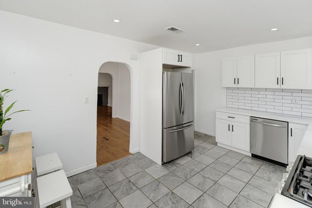 1210 HOLLYWOOD AVE, Havertown, PA 19083