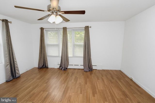 1210 HOLLYWOOD AVE, Havertown, PA 19083