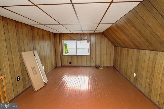1210 HOLLYWOOD AVE, Havertown, PA 19083