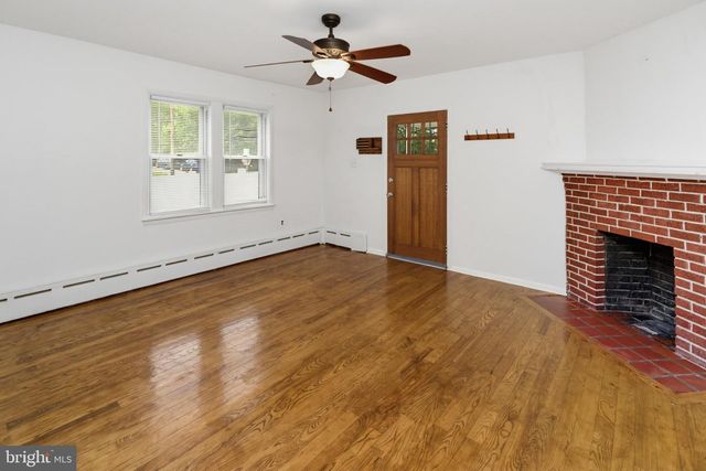 1210 HOLLYWOOD AVE, Havertown, PA 19083