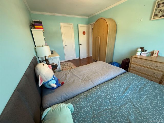 16904 22ND Avenue, Whitestone, NY 11357