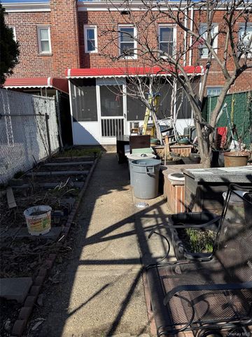 16904 22ND Avenue, Whitestone, NY 11357