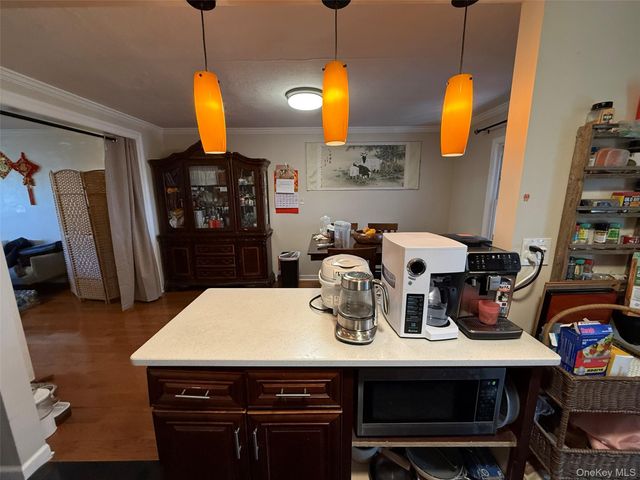 16904 22ND Avenue, Whitestone, NY 11357