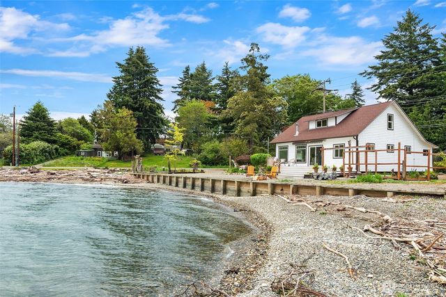 22113 Dockton Road SW, Vashon, WA 98070