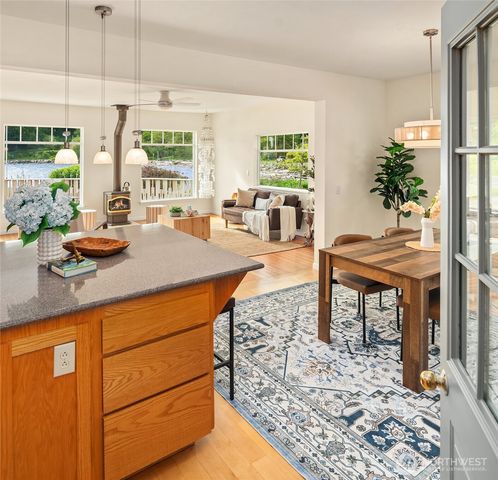 22113 Dockton Road SW, Vashon, WA 98070