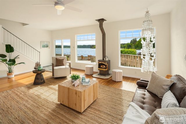 22113 Dockton Road SW, Vashon, WA 98070