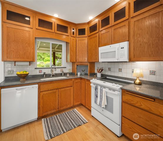 22113 Dockton Road SW, Vashon, WA 98070