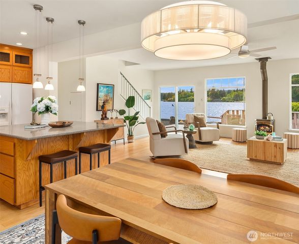 22113 Dockton Road SW, Vashon, WA 98070