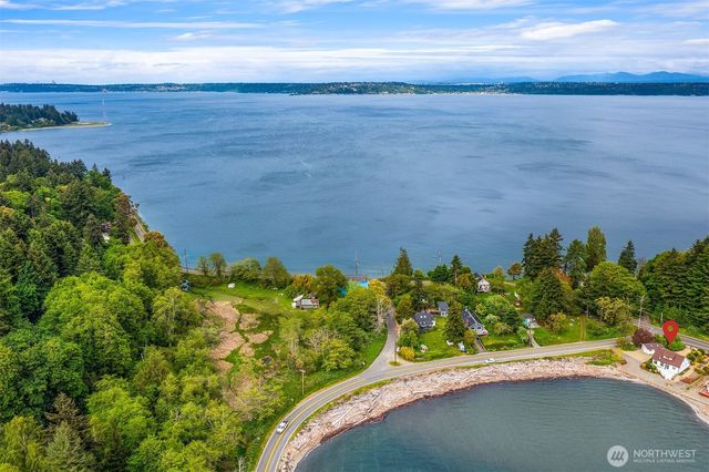 22113 Dockton Road SW, Vashon, WA 98070