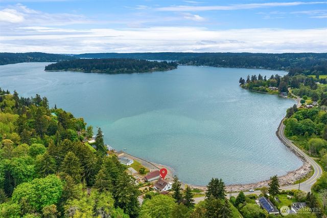 22113 Dockton Road SW, Vashon, WA 98070
