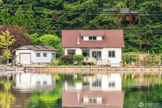 22113 Dockton Road SW, Vashon, WA 98070