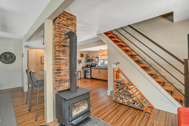 260 East Main Street, Conway, NH 03818