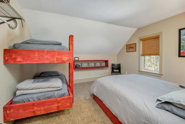 260 East Main Street, Conway, NH 03818