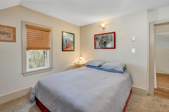 260 East Main Street, Conway, NH 03818