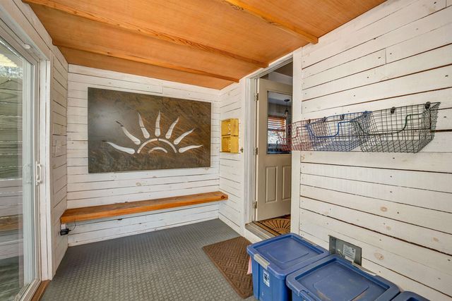 260 East Main Street, Conway, NH 03818